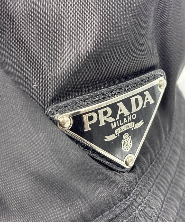 PRADA หมวก