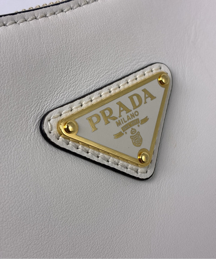 PRADA กระเป๋าสะพาย