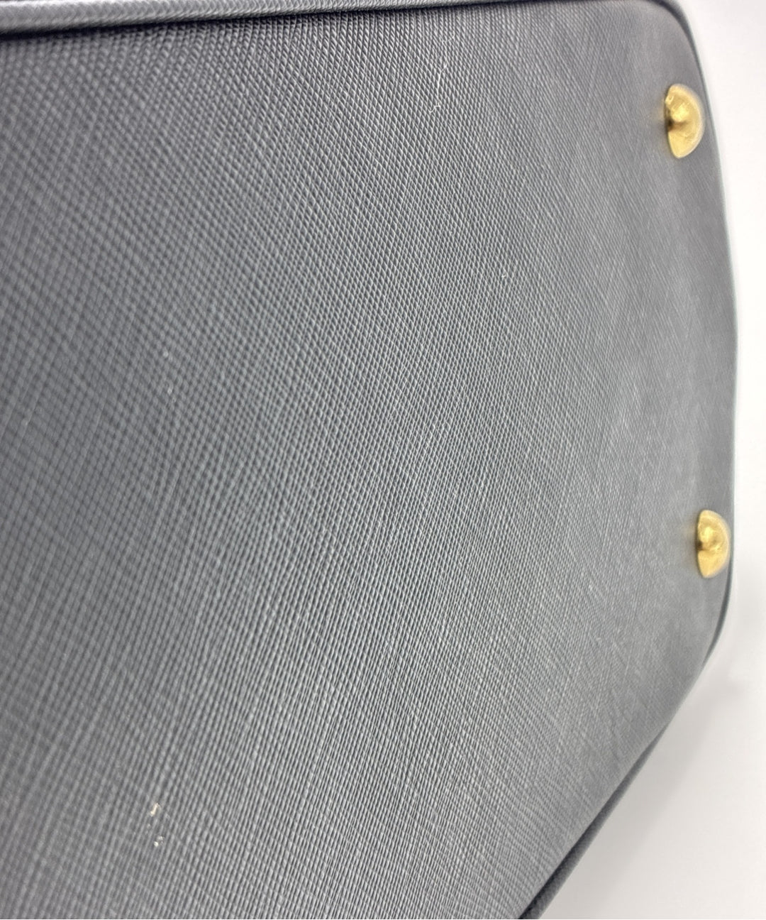 PRADA กระเป๋าถือ