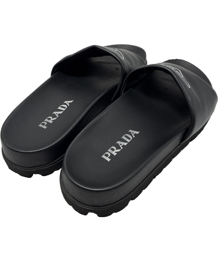 PRADA รองเท้าแตะ