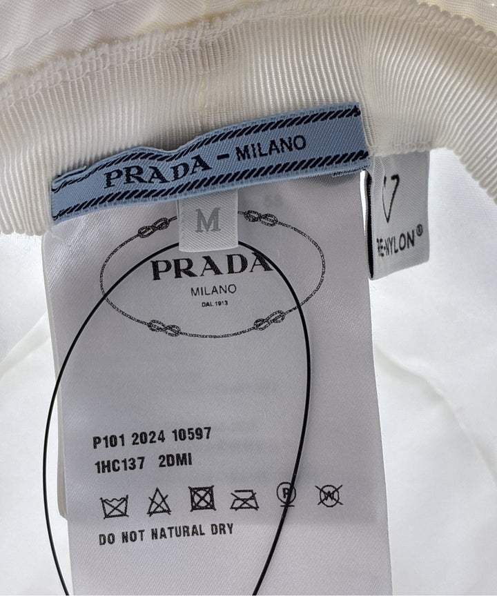 PRADA หมวก