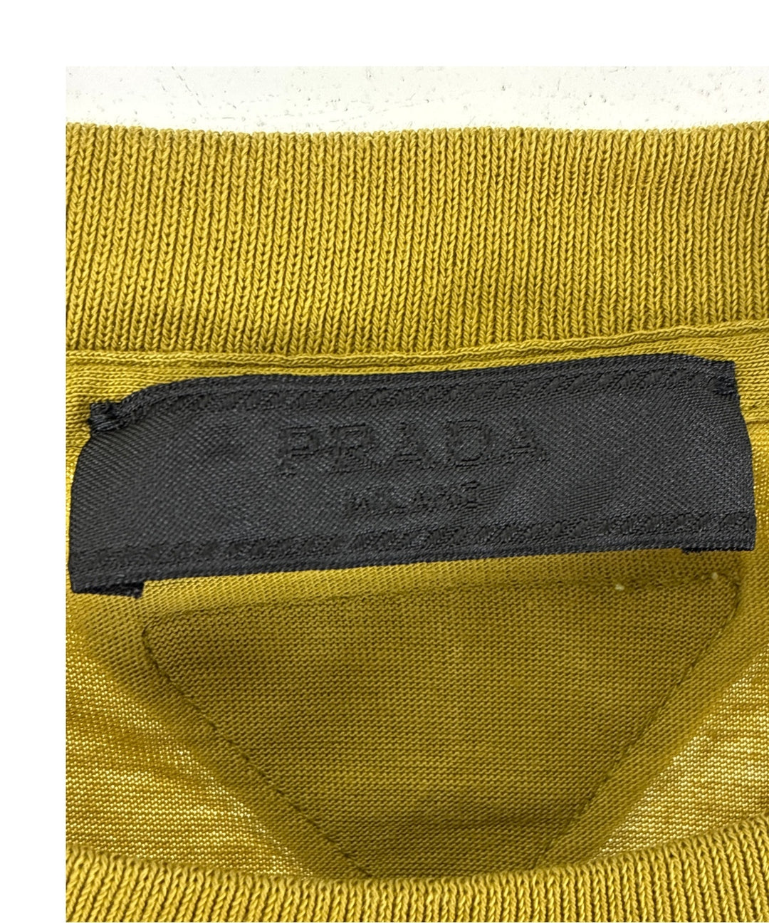 PRADA เสื้อยืด/เสื้อท็อปส์
