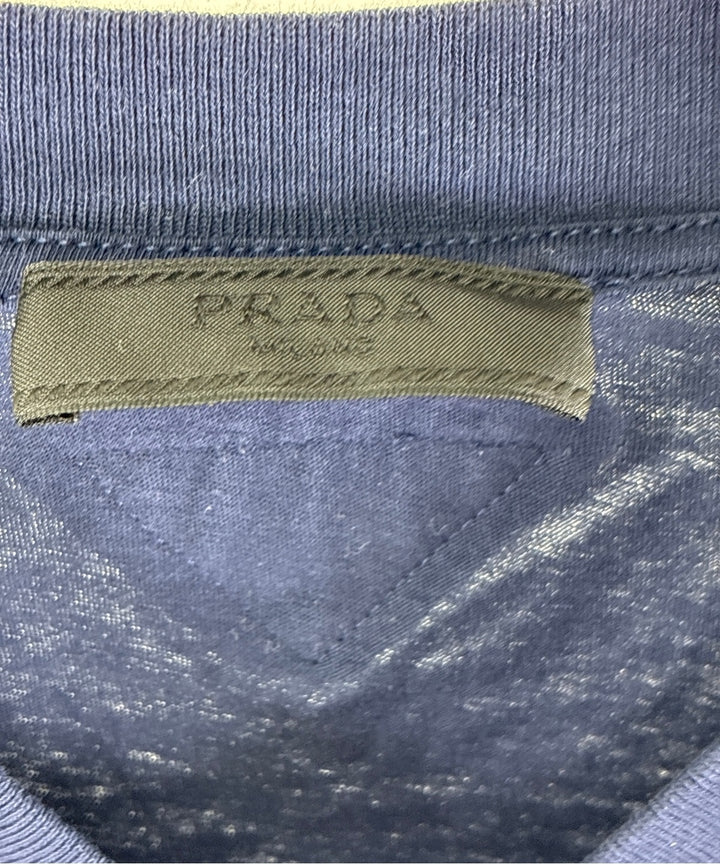 PRADA เสื้อยืด/เสื้อท็อปส์
