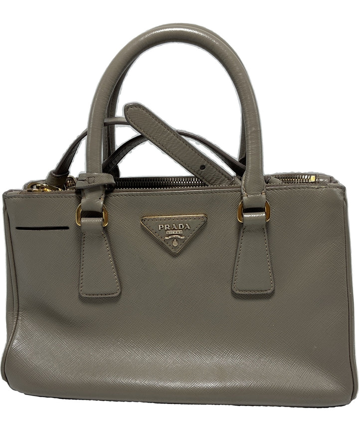 PRADA กระเป๋าถือ