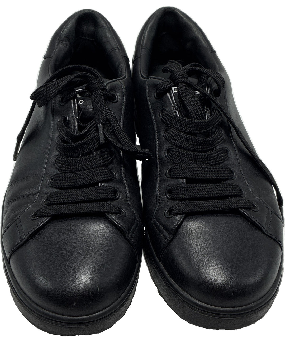 PRADA รองเท้าผ้าใบ