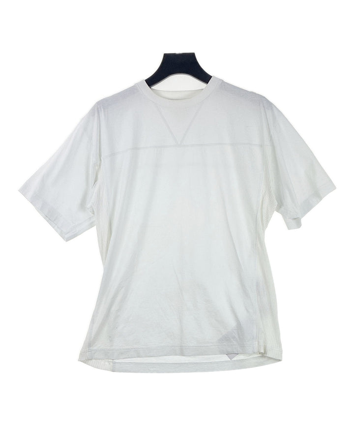 PRADA เสื้อยืด/เสื้อท็อปส์