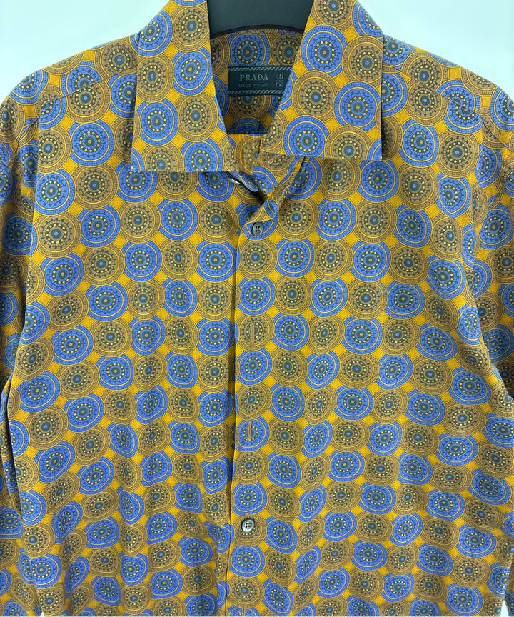 PRADA เสื้อลำลอง