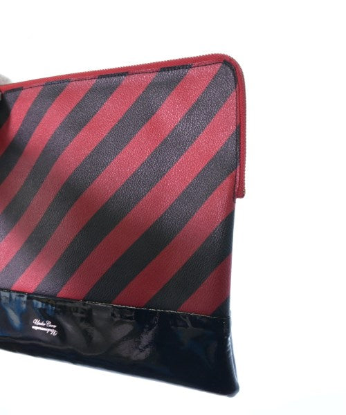 UNDER COVER Clutches
