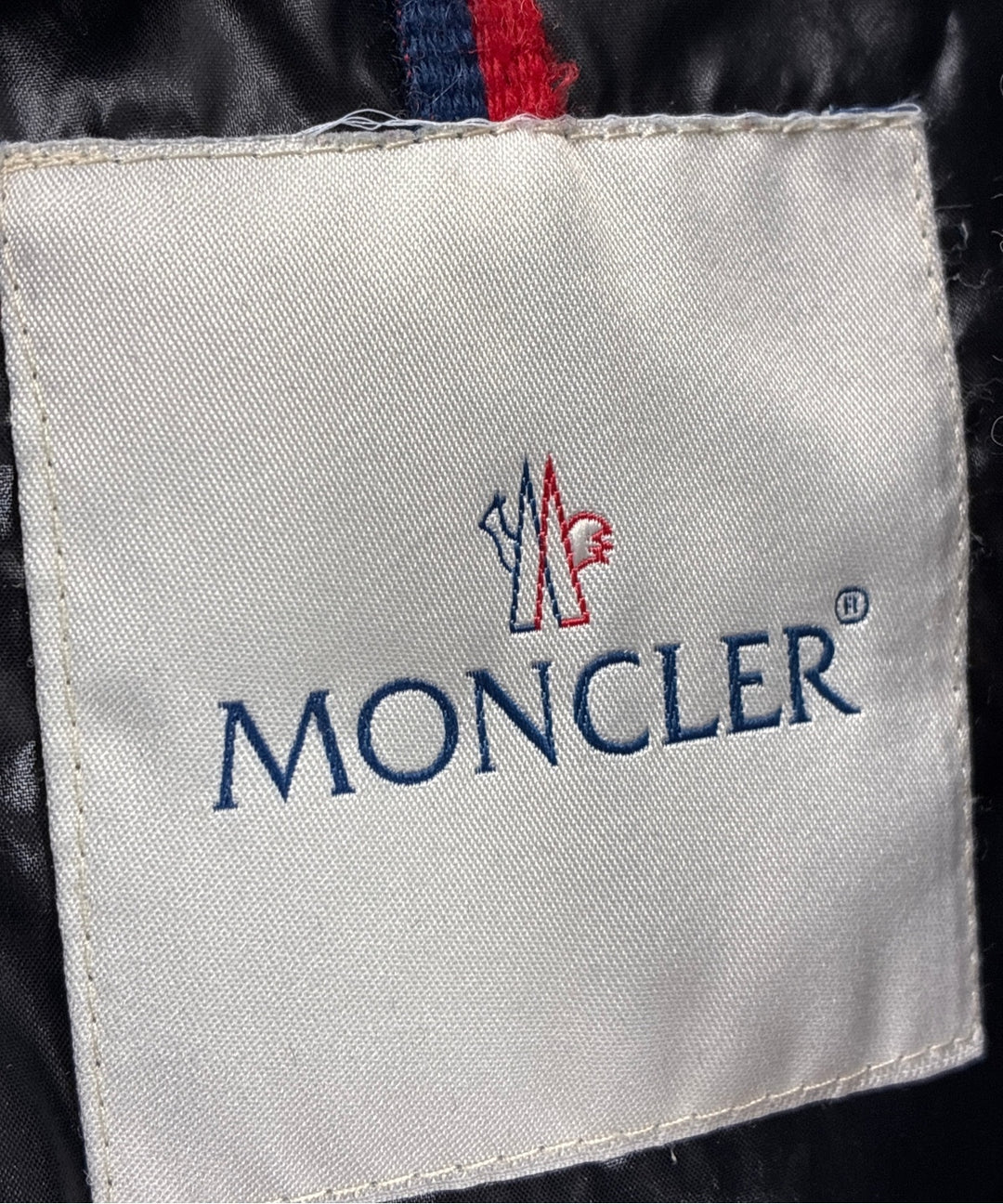 MONCLER แจ็คเก็ตดาวน์/เสื้อกั๊ก