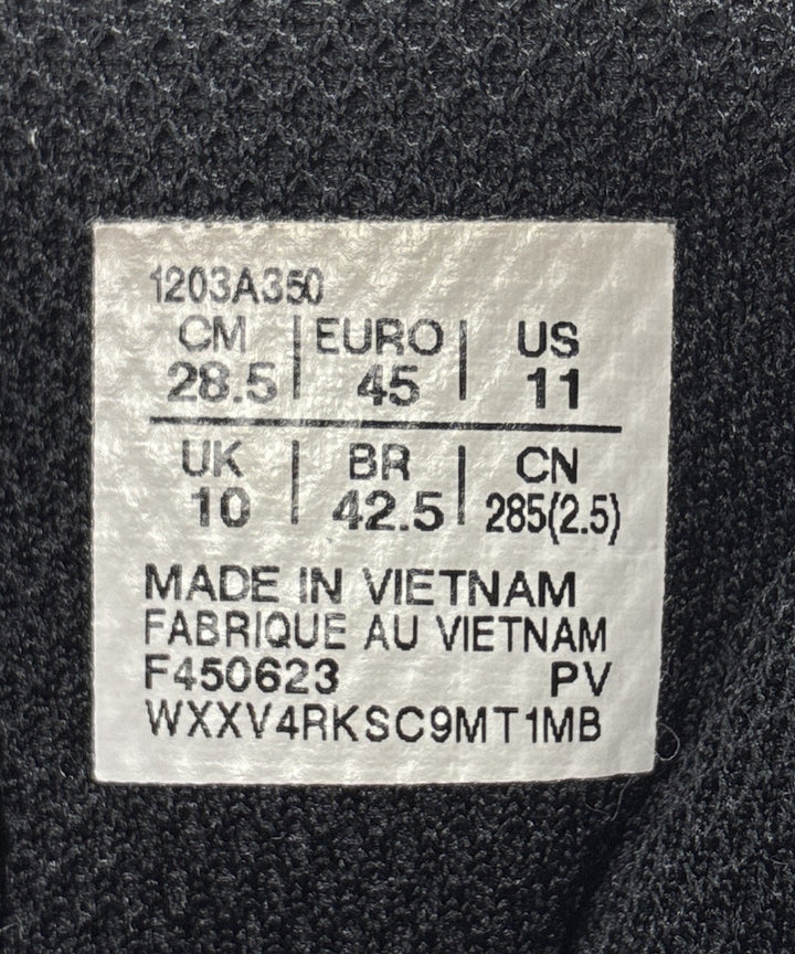 asics รองเท้าผ้าใบ