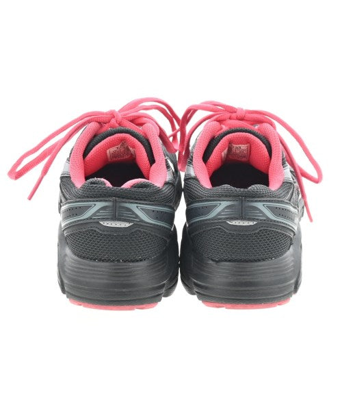 asics รองเท้าผ้าใบ