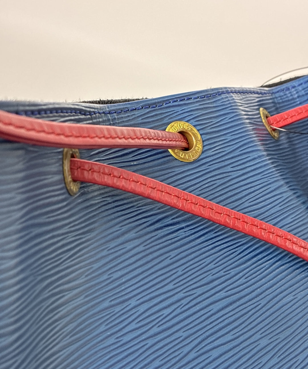 LOUIS VUITTON กระเป๋าถือขนาดใหญ่