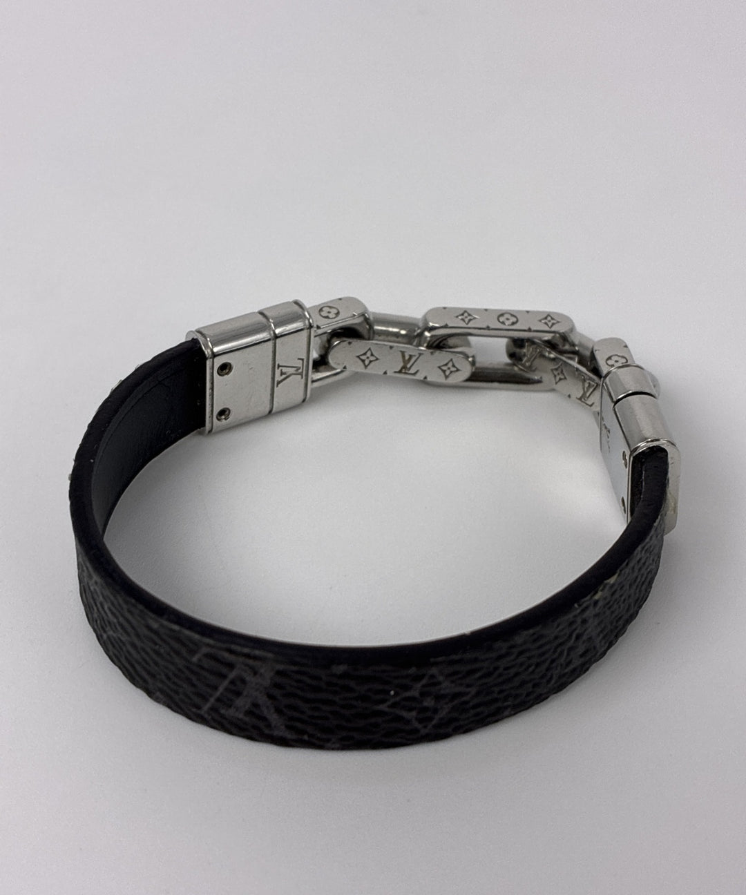 LOUIS VUITTON สร้อยข้อมือ/กำไล