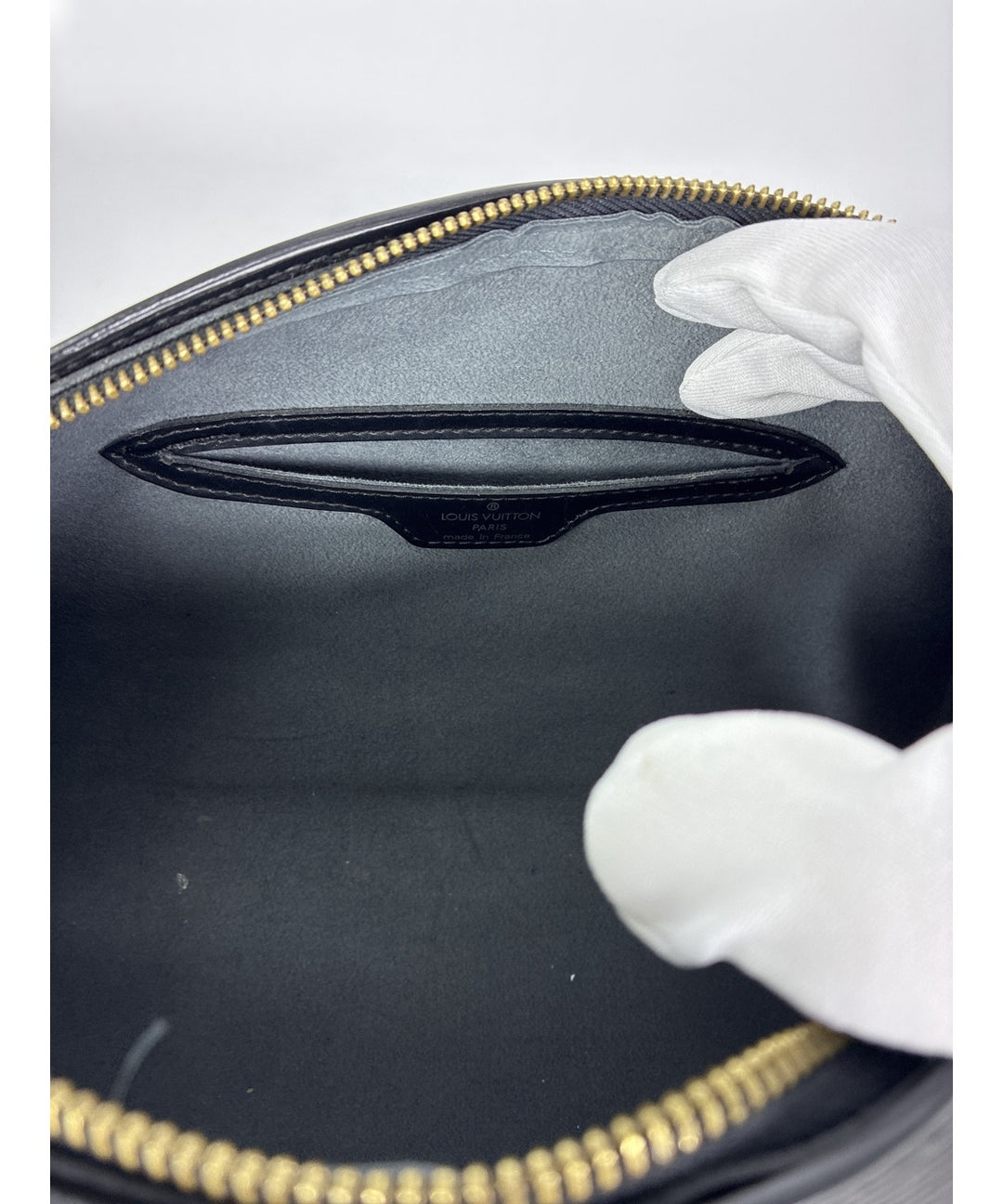 LOUIS VUITTON กระเป๋าถือ