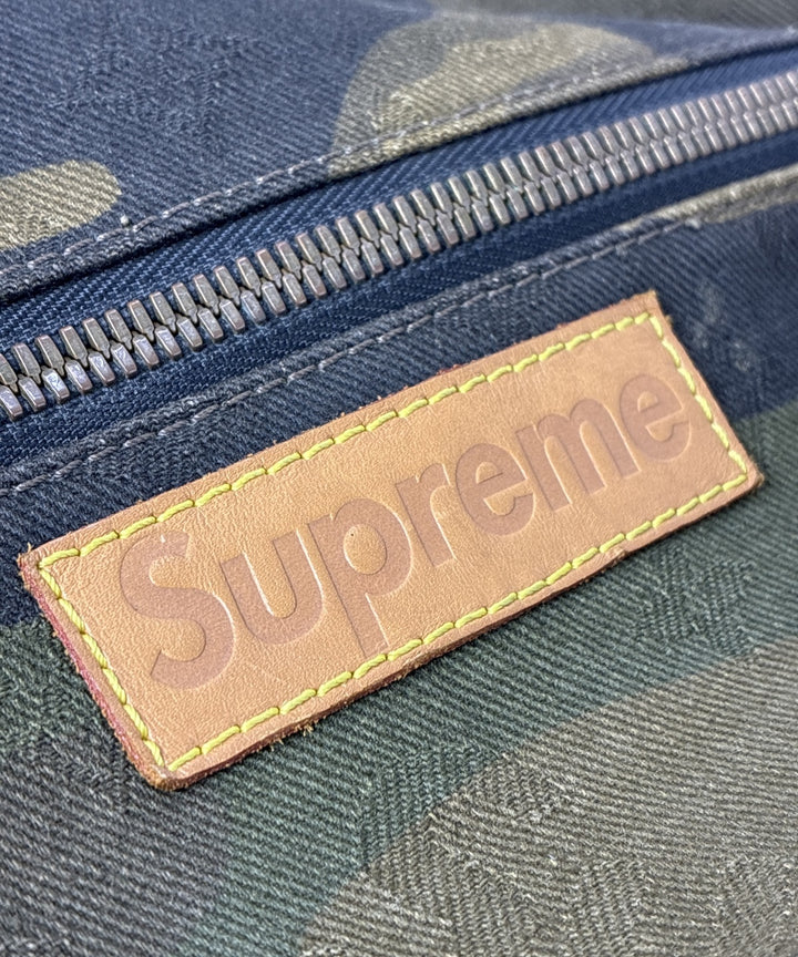 LOUIS VUITTON เป้สะพายหลัง