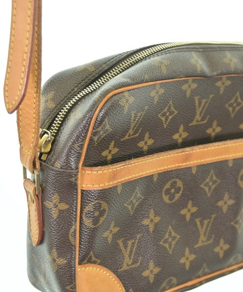 LOUIS VUITTON กระเป๋าสะพาย