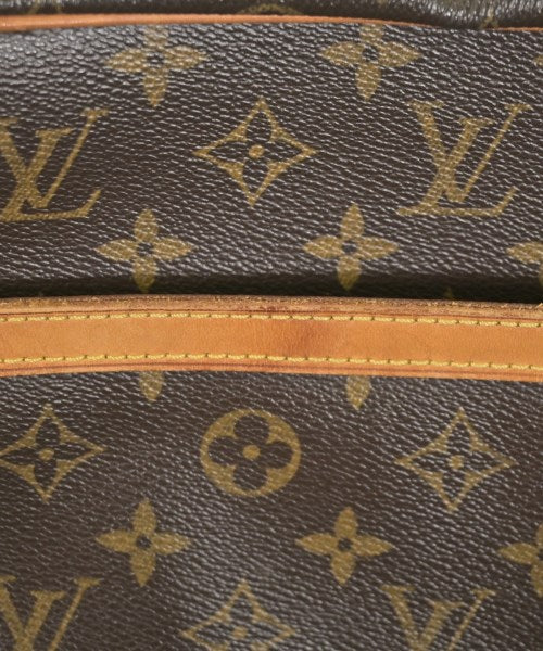 LOUIS VUITTON กระเป๋าสะพาย