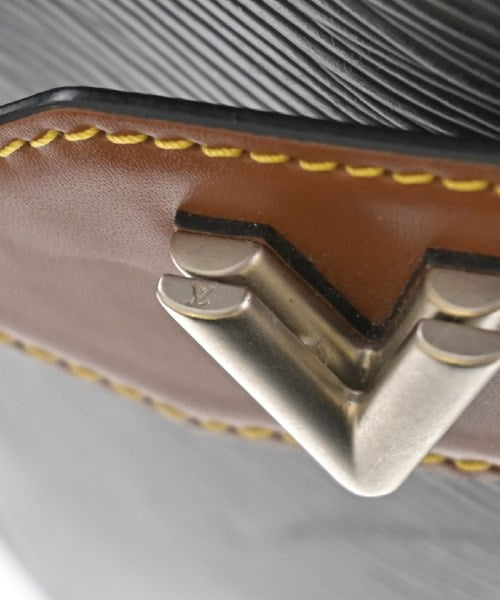 LOUIS VUITTON กระเป๋าสะพาย