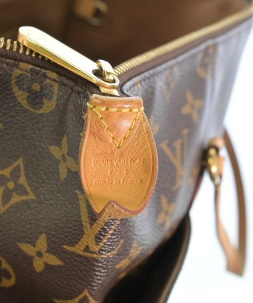 LOUIS VUITTON กระเป๋าถือขนาดใหญ่