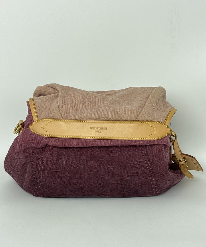 LOUIS VUITTON กระเป๋าสะพาย