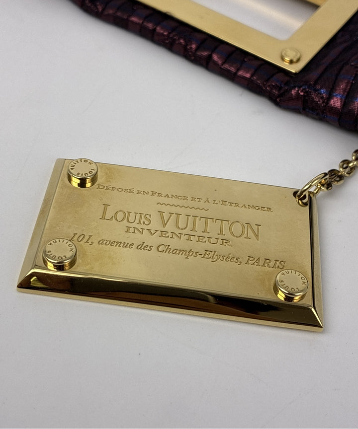 LOUIS VUITTON คลัตช์