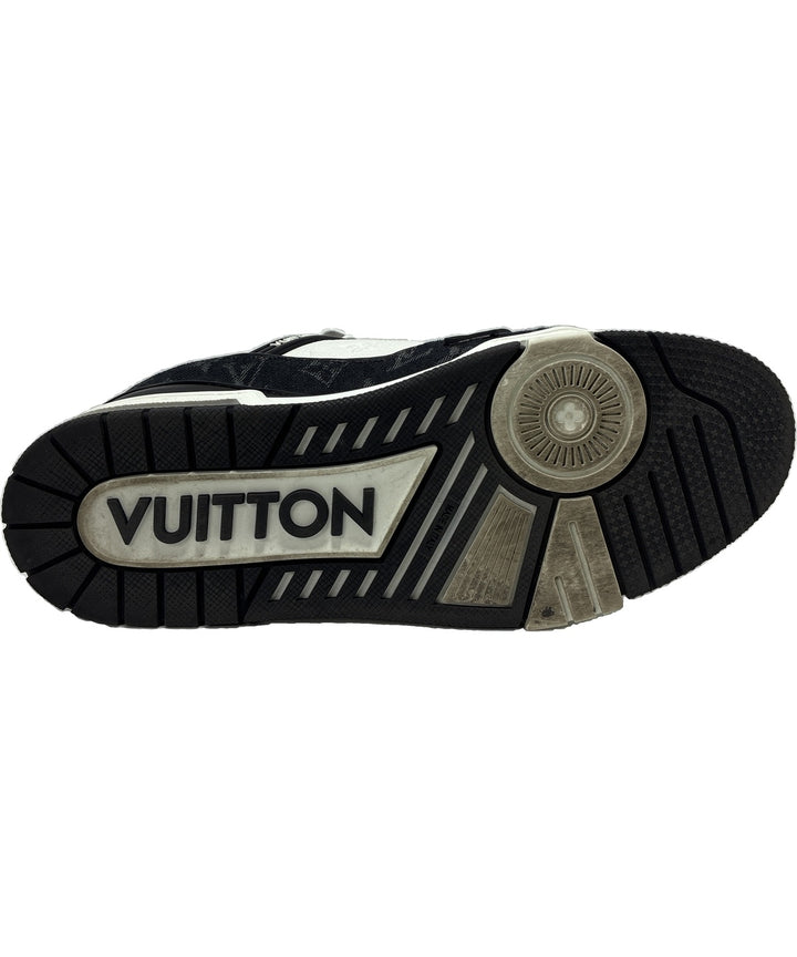 LOUIS VUITTON รองเท้าผ้าใบ