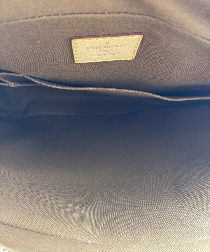 LOUIS VUITTON กระเป๋าสะพาย