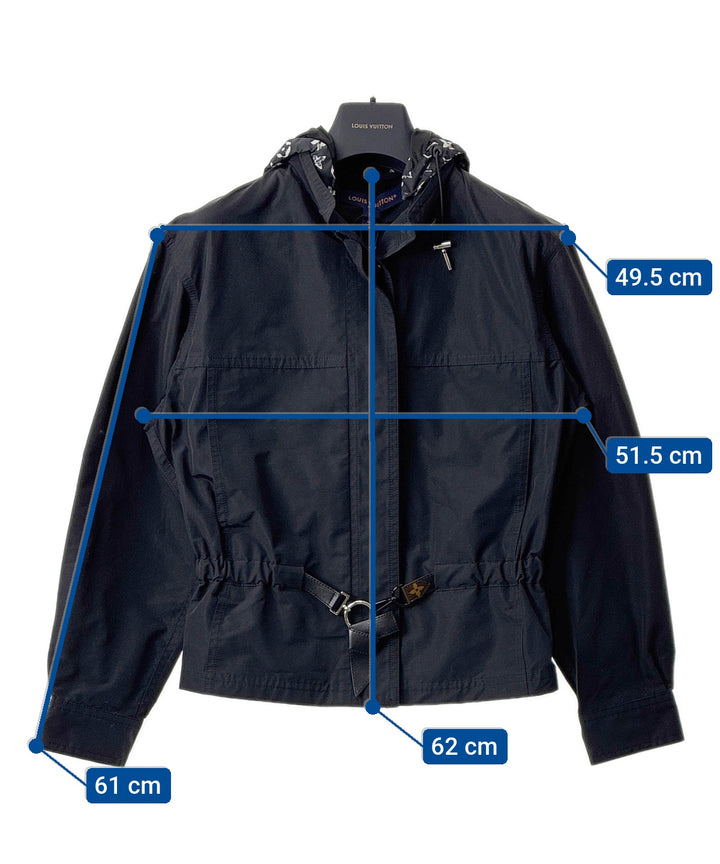 LOUIS VUITTON เสื้อพาร์กาภูเขา