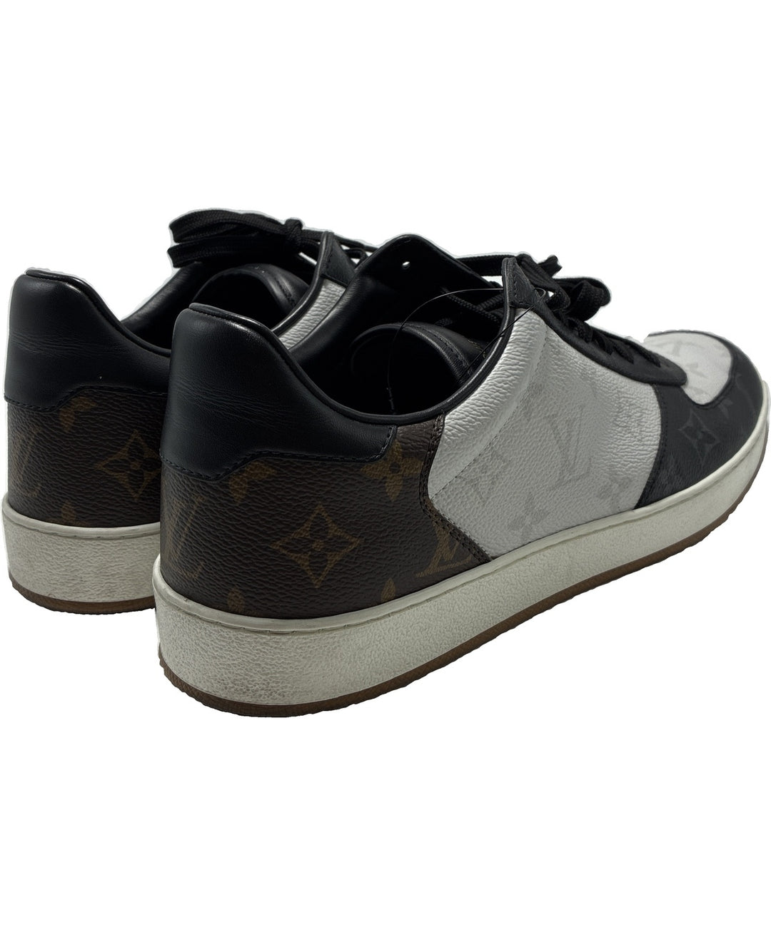 LOUIS VUITTON รองเท้าผ้าใบ