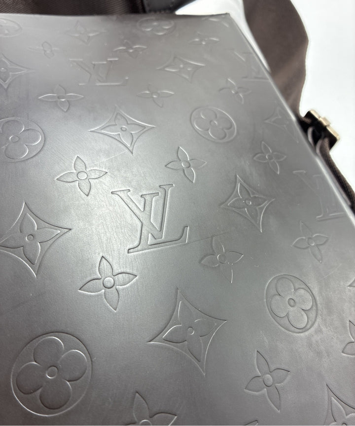 LOUIS VUITTON กระเป๋าสะพาย