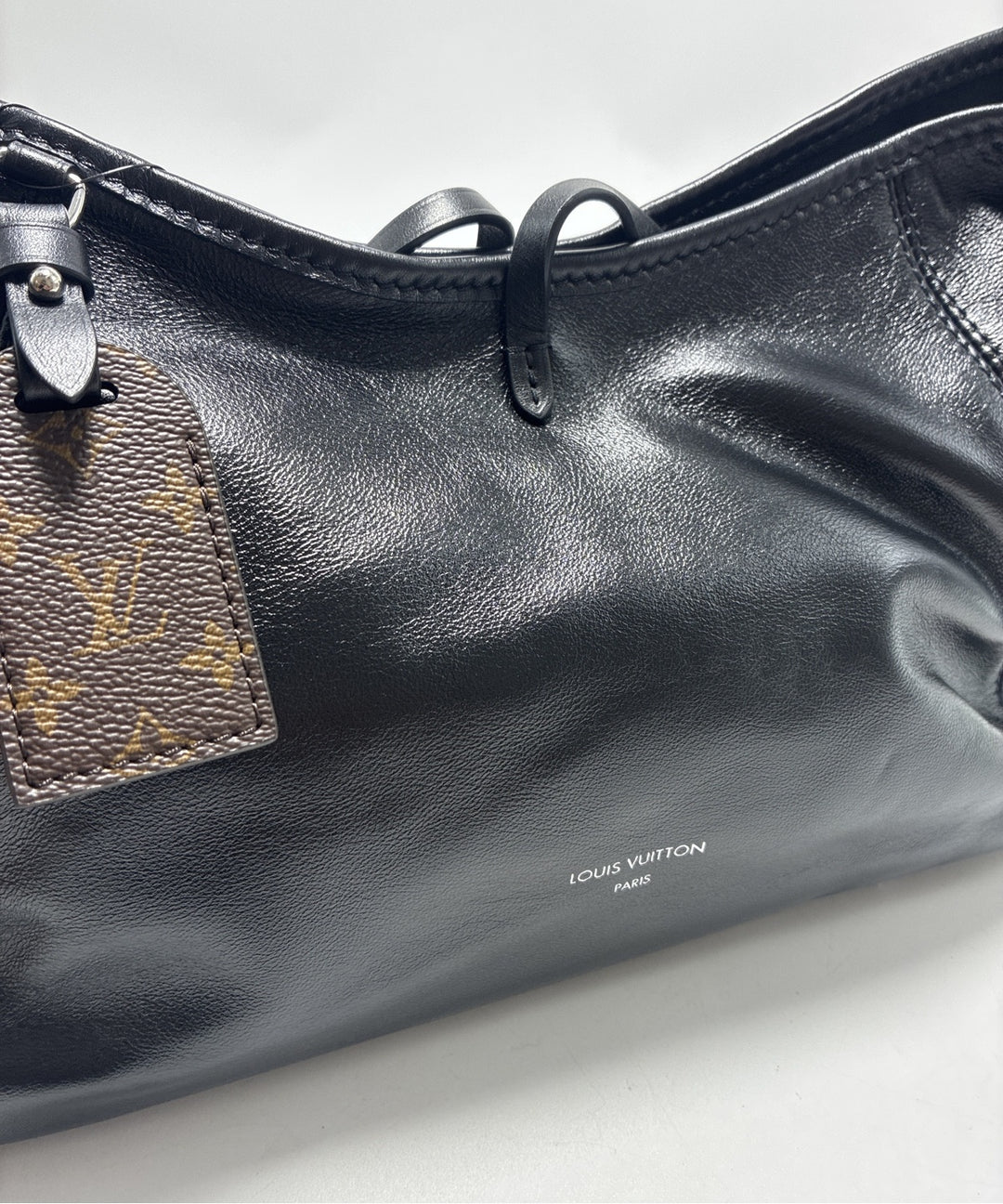 LOUIS VUITTON กระเป๋าสะพาย