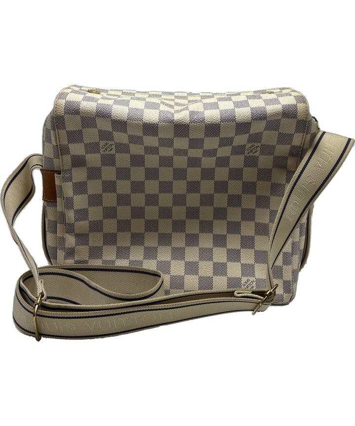 LOUIS VUITTON กระเป๋าสะพาย