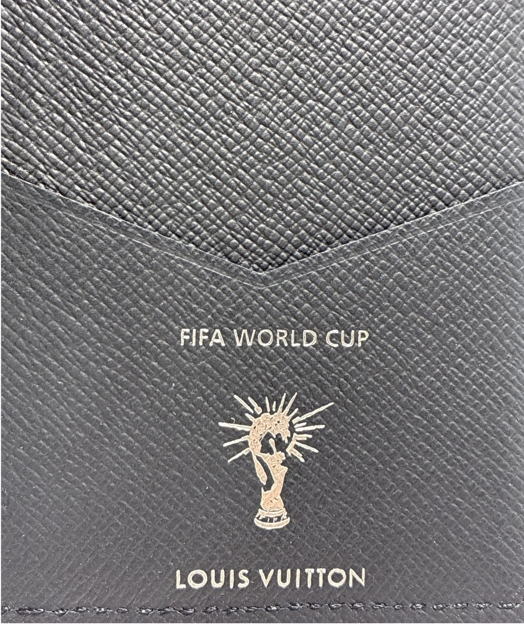 LOUIS VUITTON กล่องใส่บัตร