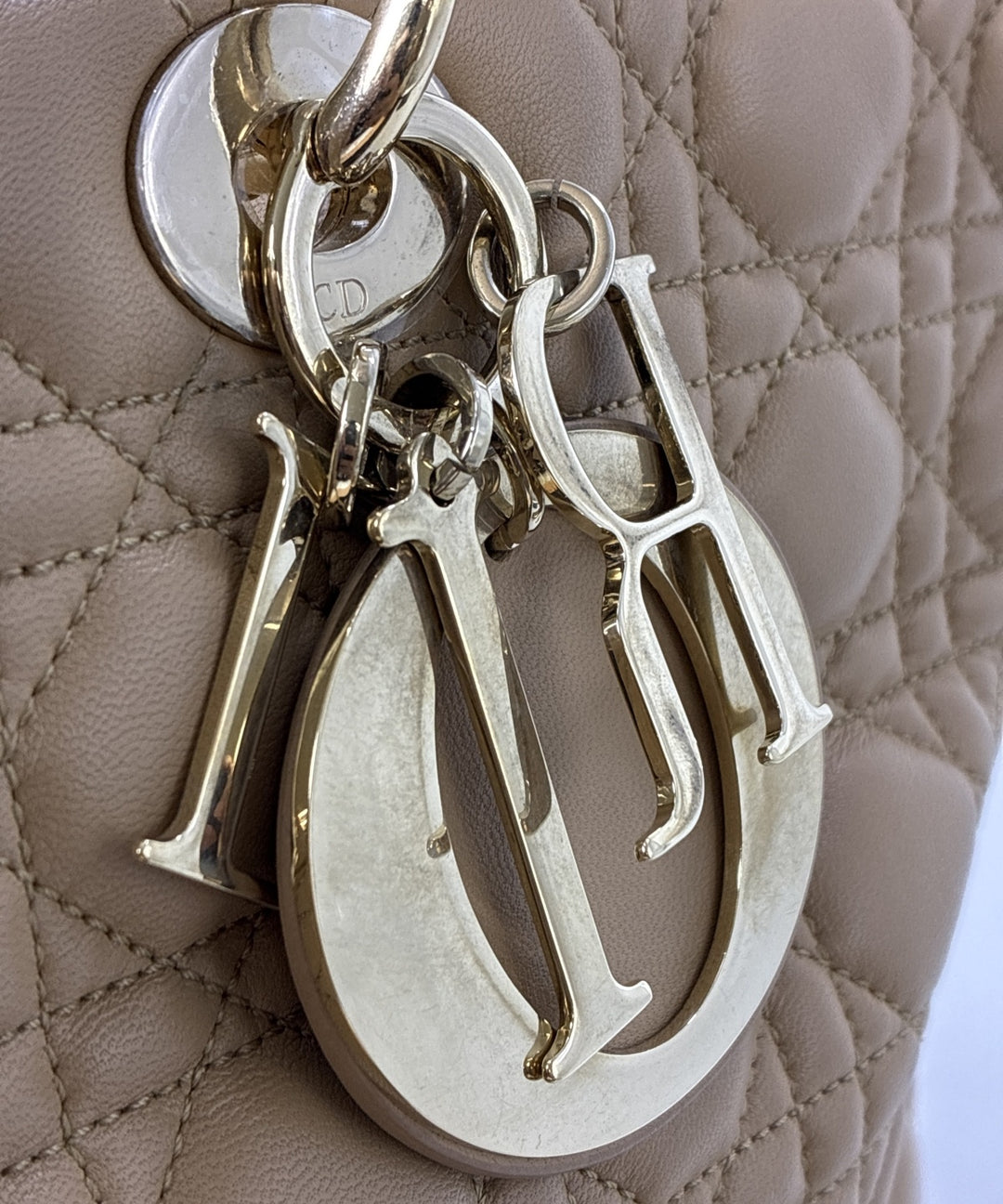 Christian Dior กระเป๋าถือขนาดใหญ่