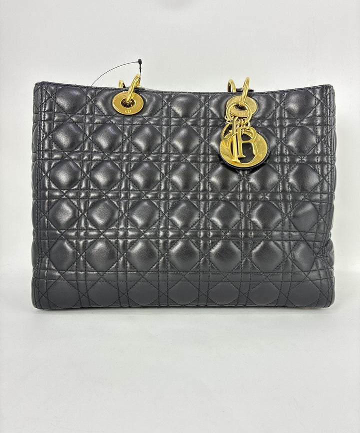 Christian Dior กระเป๋าถือขนาดใหญ่