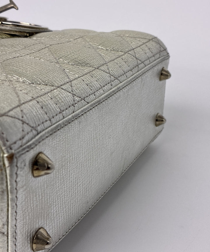 Christian Dior กระเป๋าถือ