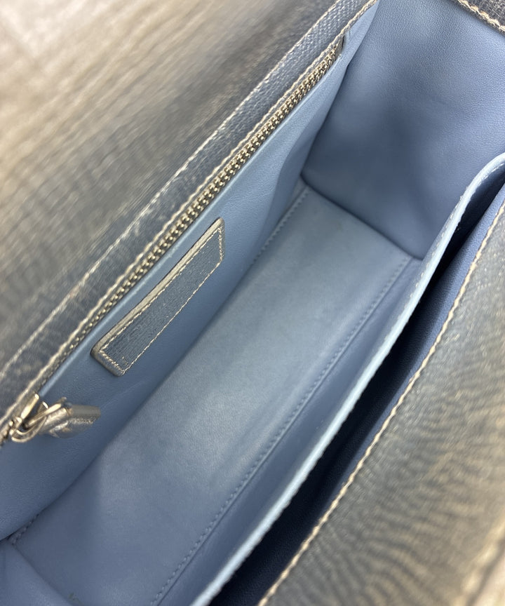 Christian Dior กระเป๋าถือ