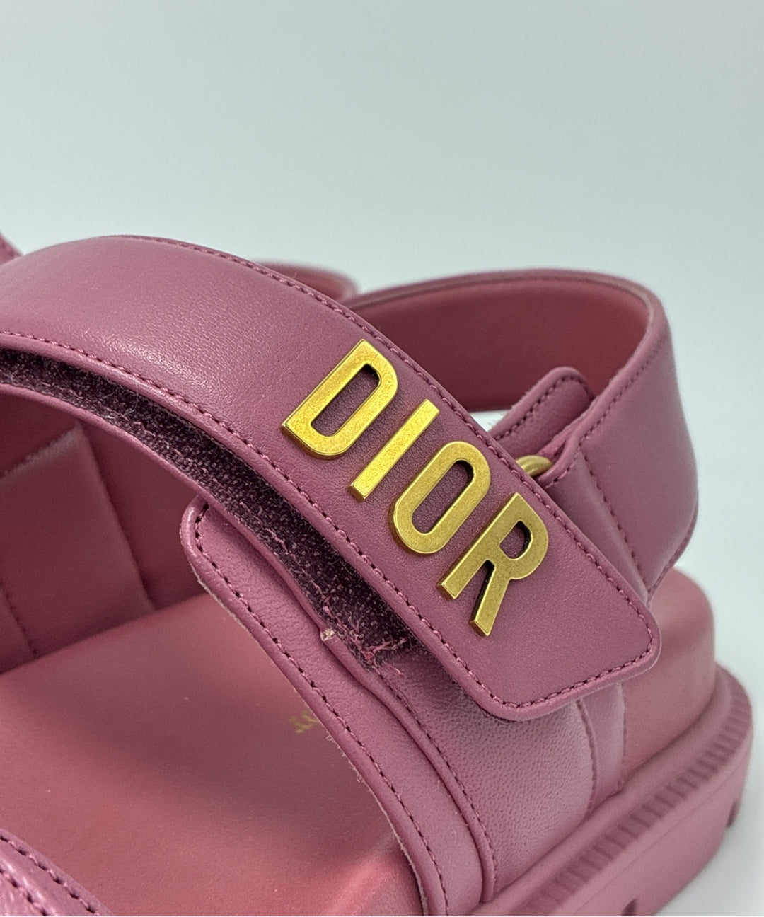 Christian Dior รองเท้าแตะ