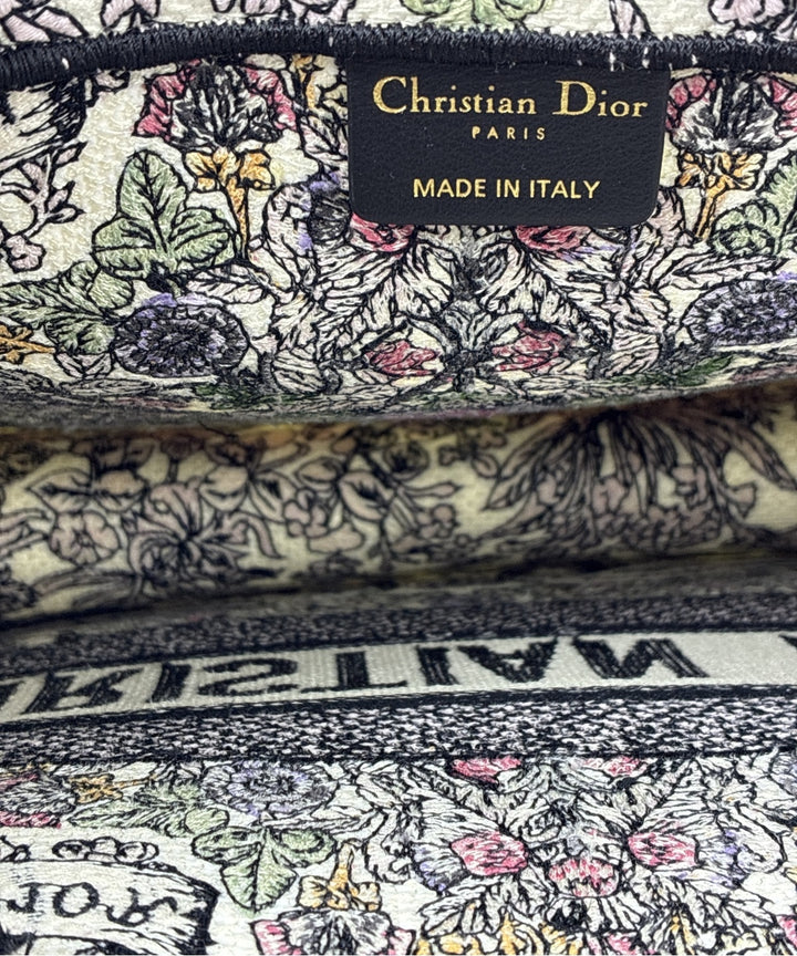 Christian Dior กระเป๋าถือขนาดใหญ่