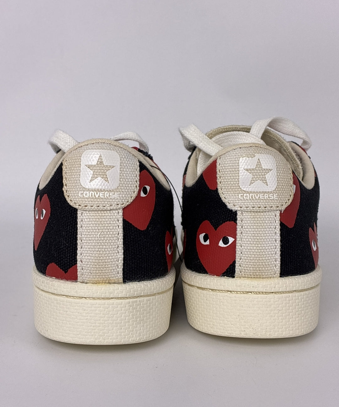 PLAY COMME des GARCONS รองเท้าผ้าใบ