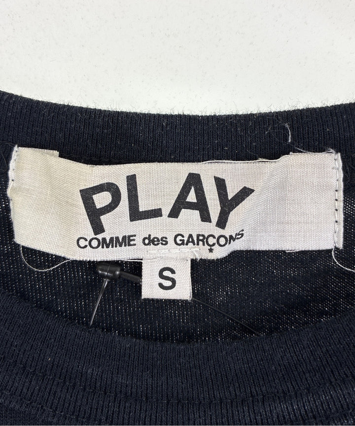 PLAY COMME des GARCONS เสื้อยืด/เสื้อท็อปส์