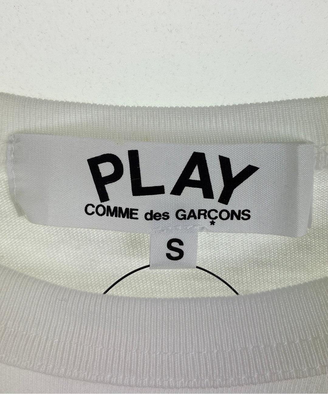 PLAY COMME des GARCONS เสื้อยืด/เสื้อท็อปส์