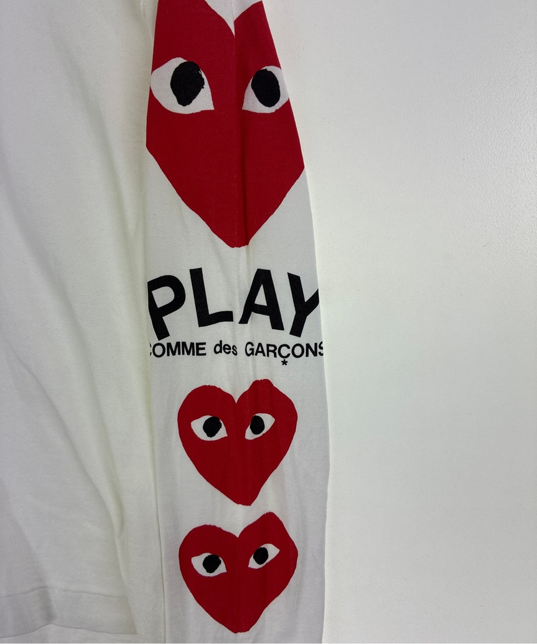 PLAY COMME des GARCONS เสื้อยืด/เสื้อท็อปส์