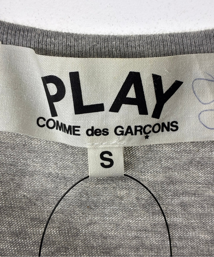 PLAY COMME des GARCONS เสื้อยืด/เสื้อท็อปส์