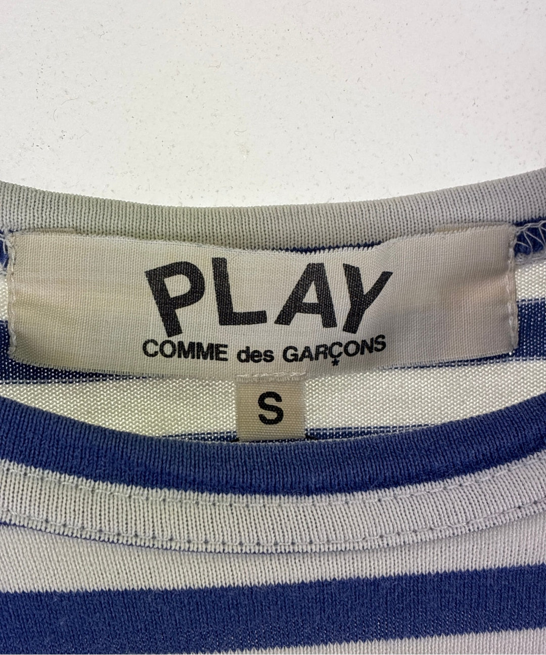 PLAY COMME des GARCONS เสื้อยืด/เสื้อท็อปส์