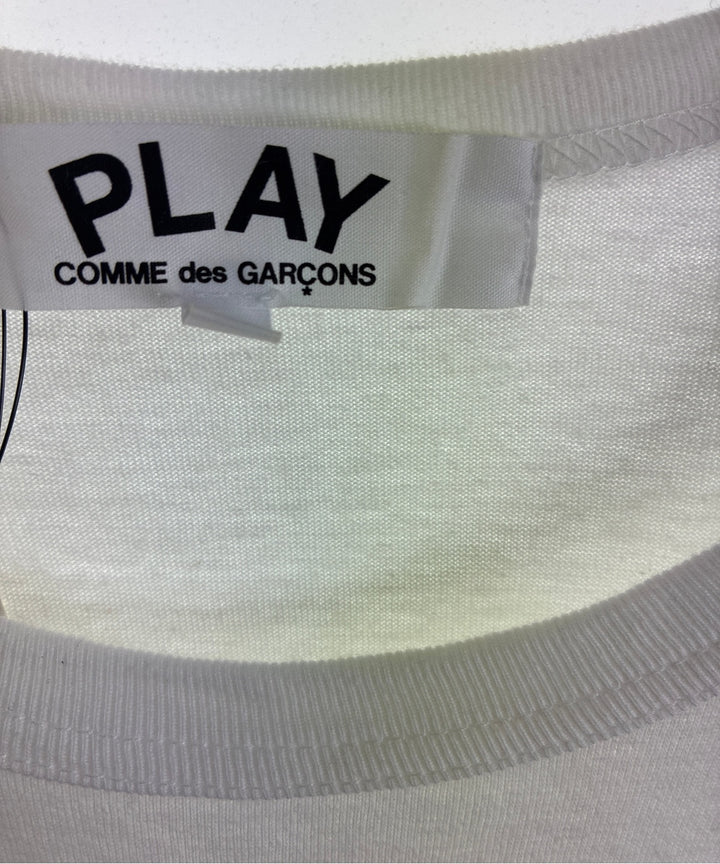 PLAY COMME des GARCONS เสื้อยืด/เสื้อท็อปส์