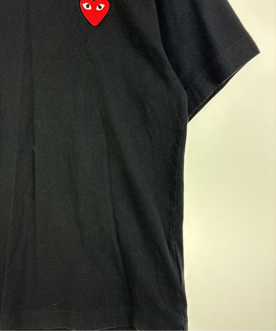 PLAY COMME des GARCONS เสื้อยืด/เสื้อท็อปส์