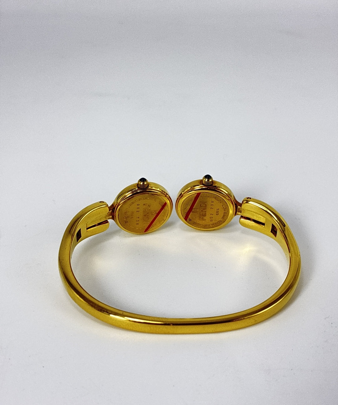 FENDI นาฬิกา