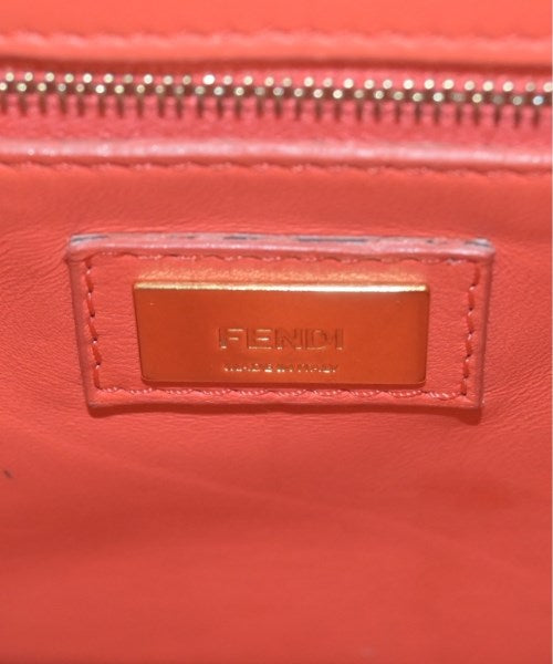 FENDI กระเป๋าสะพาย