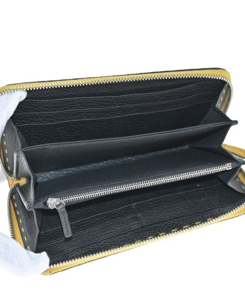 FENDI กระเป๋าสตางค์/กระเป๋าใส่เหรียญ